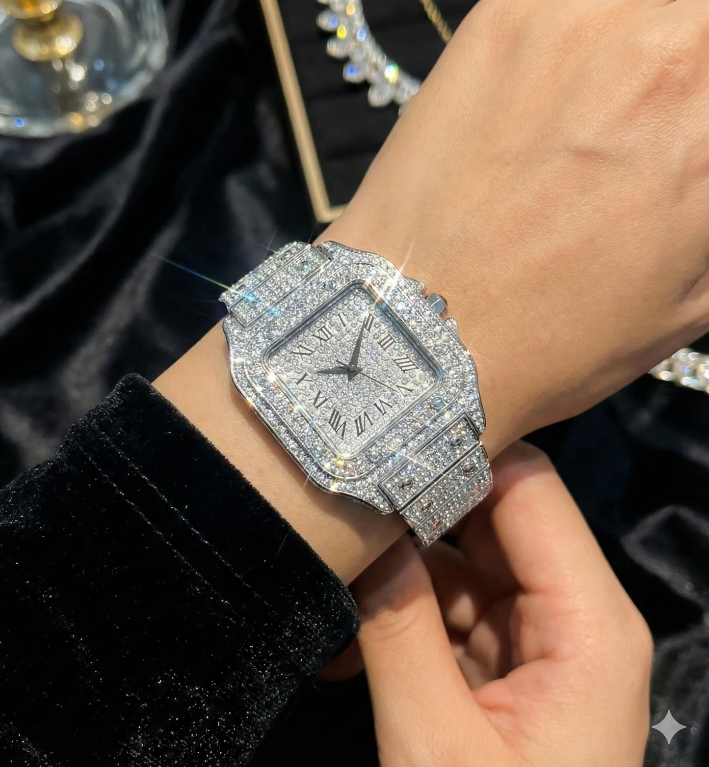 LuxeShine™ Taşlı Lüks Kadın Kol Saati – Şıklık & Işıltı Bir Arada